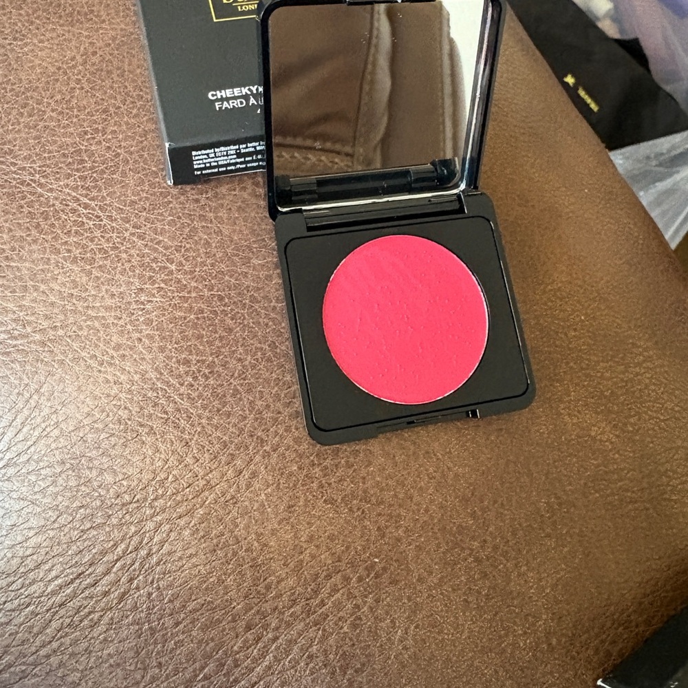butter LONDON Piccadilly Circus Cream Blush - Picture 3 of 4